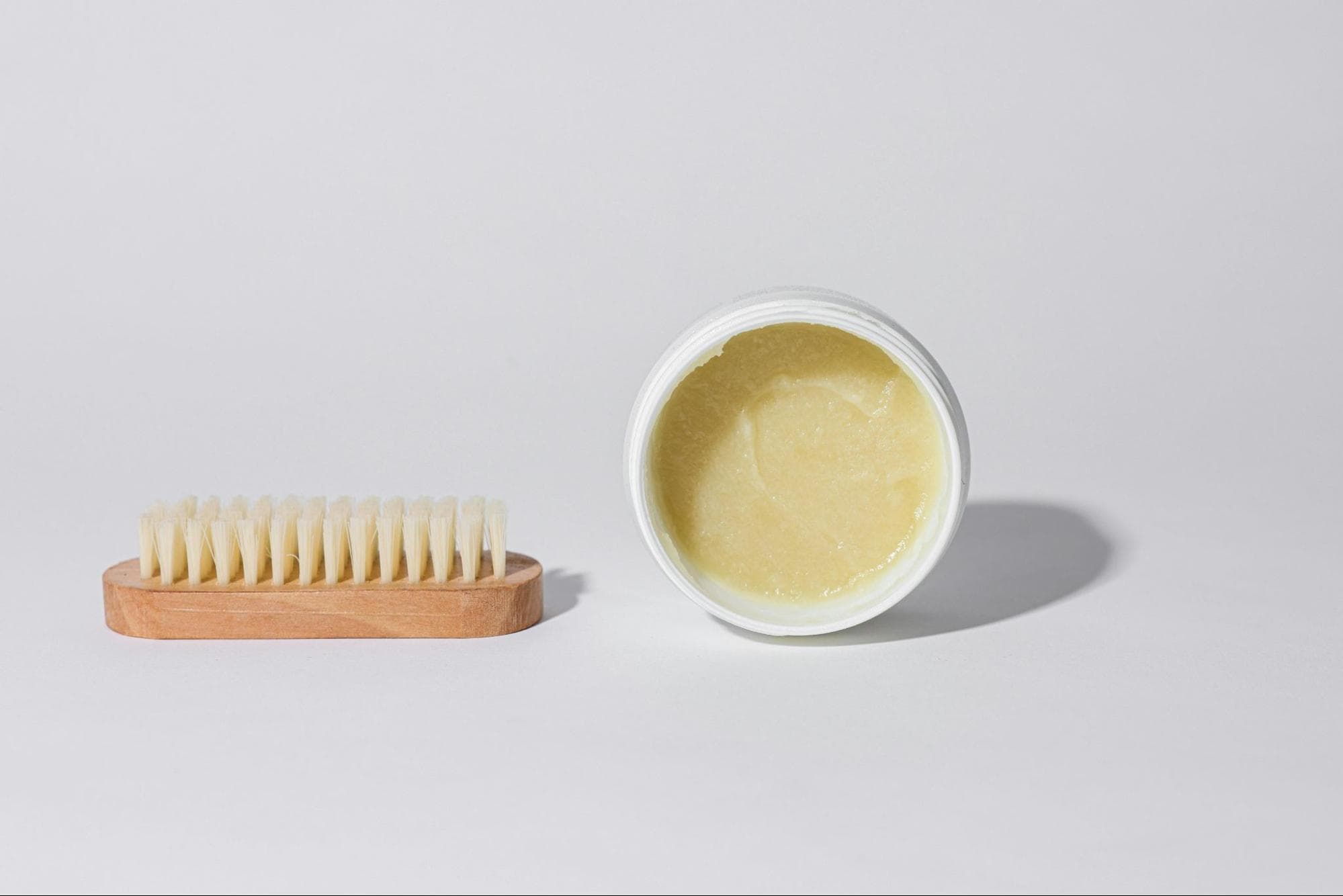 Cover Image for The Hidden Psychology Behind Why Clean Image Backgrounds Get More Clicks (And Sales)
